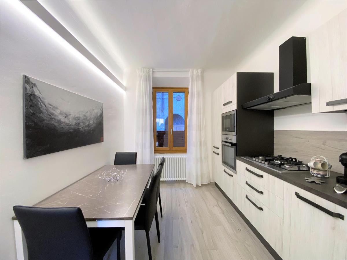 Casa Stella- A Due Passi Dal Corso Di Siena公寓 外观 照片