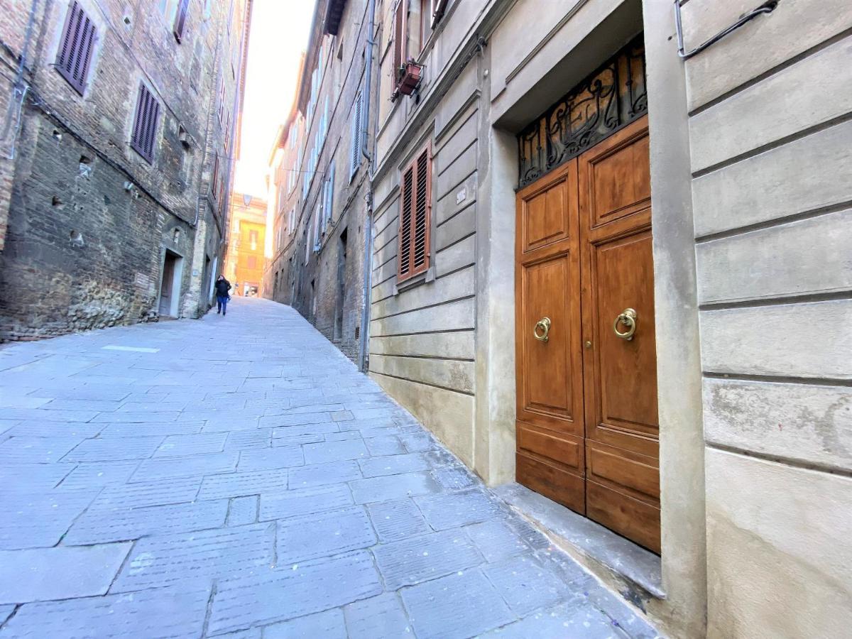 Casa Stella- A Due Passi Dal Corso Di Siena公寓 外观 照片